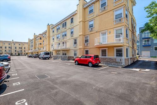 1a-188 Beach 101st St, Rockaway Park, NY, 11694-2943 | Card Image