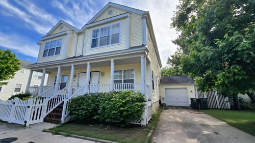 130 Folsom Ave, Atlantic City, NJ, 08401-5526 | Card Image