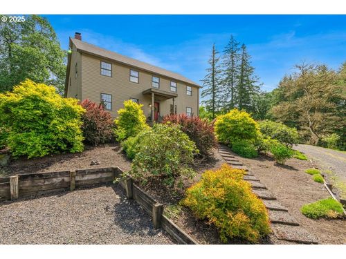 26127 Nw Williams Canyon Rd, Gaston, OR, 97119-8027 | Card Image