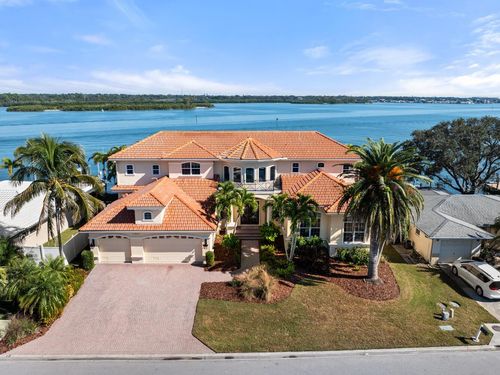 17371 Kennedy Dr, NORTH REDINGTON BEACH, FL, 33708-1350 | Card Image