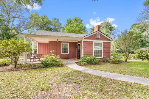 200 Warren St, Walterboro, SC, 29488-4157 | Card Image