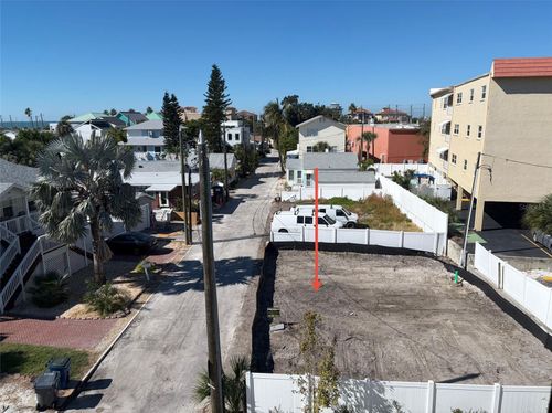 150 95th Ave, TREASURE ISLAND, FL, 33706-3326 | Card Image