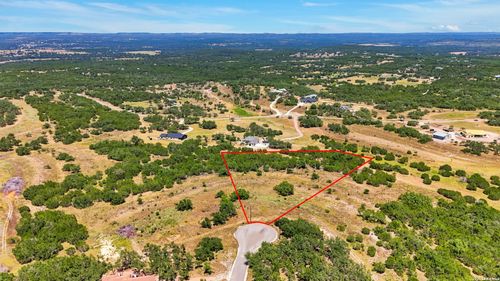 767 Tiswin Trl, Blanco, TX, 78606-2402 | Card Image