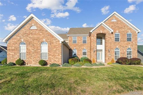 5125 Delcastle Dr, Florissant, MO, 63034-2875 | Card Image