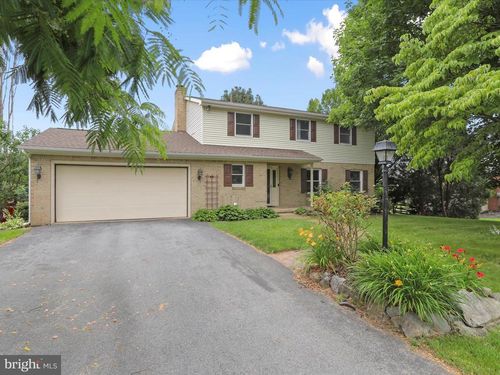 2013 Maplewood Dr, HAGERSTOWN, MD, 21740-6733 | Card Image