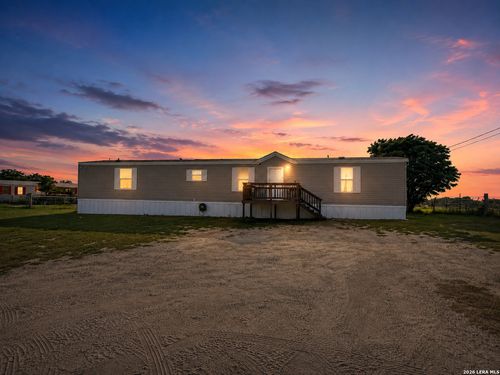 4814 Young Oak, Elmendorf, TX, 78112-6185 | Card Image