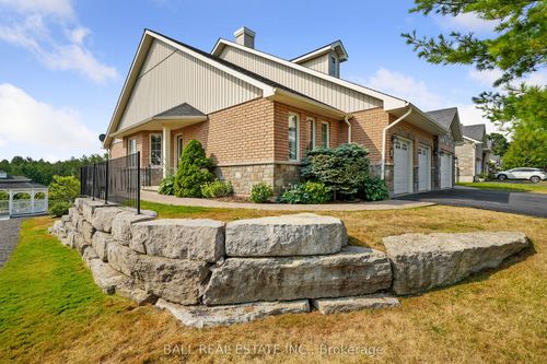 87-89 Village Cres, Peterborough, ON, K9J0A9 | Card Image