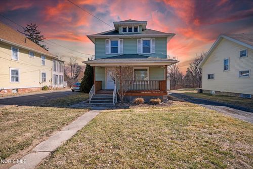 5814 Summit St, Sylvania, OH, 43560-1272 | Card Image