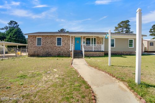 101 Beeler Ave, Hamlet, NC, 28345-4701 | Card Image