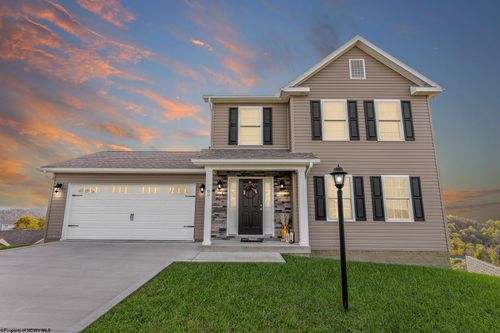 80 Charolais Cir, Fairmont, WV, 26554-9112 | Card Image