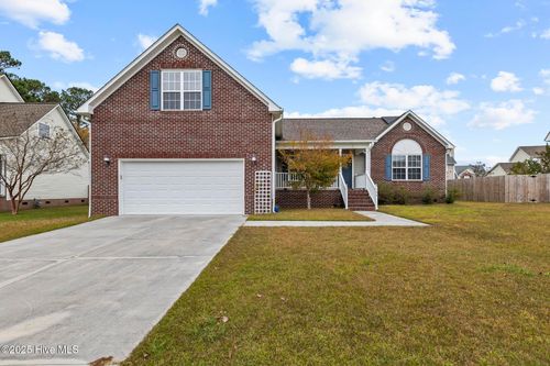 104 London Berry Ln, Jacksonville, NC, 28540-4214 | Card Image