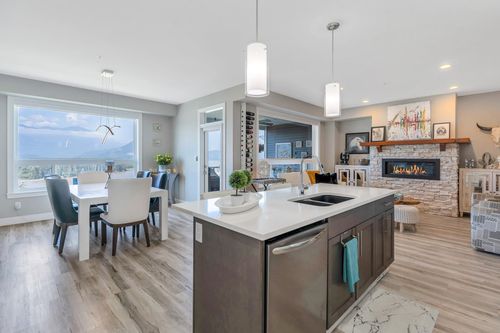 65-43685 Chilliwack Mountain Rd, Chilliwack, BC, V2R0X5 | Card Image