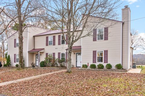 b-923 Kingsbury Dr, Clarksville, TN, 37040-4486 | Card Image