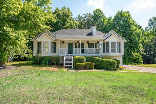 484 Legacy Park Dr, Powder Springs, GA, 30127-5795 | Card Image