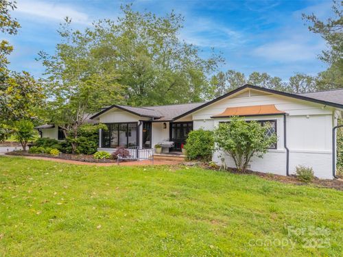4-64 Persimmon Hill Dr, Columbus, NC, 28722-9713 | Card Image