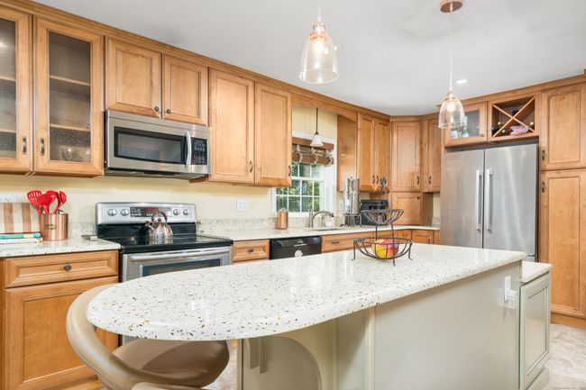 Remodeled Kitchen | Image 11