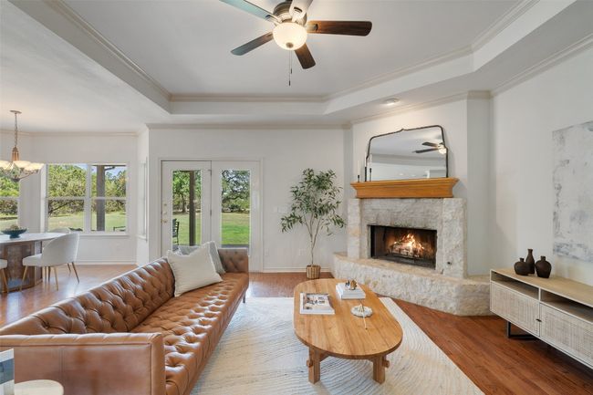 The interior blends space and comfort, creating a space perfect for daily living and entertaining. | Image 7