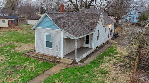 727 Douglas Ave, Danville, IL, 61832-6809 | Card Image