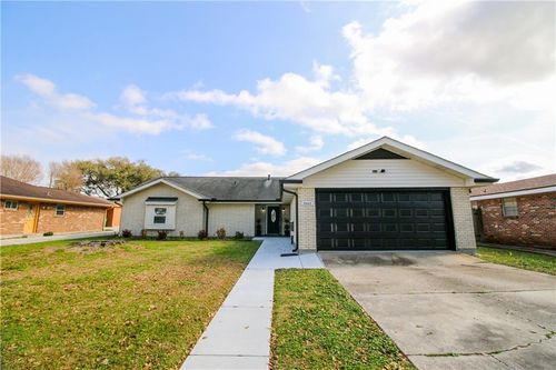 2661 Vulcan St, Harvey, LA, 70058-6108 | Card Image