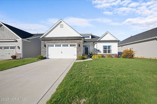 11158 Whitetail Way, Whitehouse, OH, 43571 | Card Image