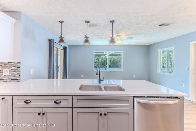 Kitchen | Image 18