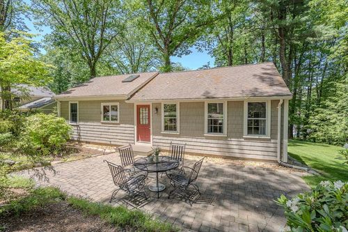 31 Lake View Dr, Strafford, NH, 03884-6833 | Card Image
