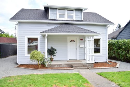 111 Sw Alfred St, Chehalis, WA, 98532-4803 | Card Image