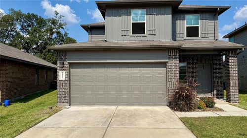 16957 Rich Pines Dr, Conroe, TX, 77302-2009 | Card Image