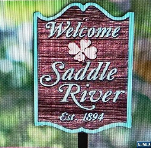 29 Wildwood Rd, Saddle River, NJ, 07458-2513 | Card Image