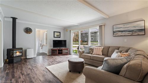 303 Cedar Dr, Turkey Point, ON, N0E1T0 | Card Image