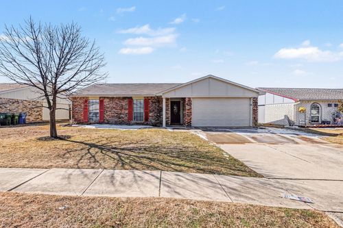 5549 Ragan Dr, The Colony, TX, 75056-1341 | Card Image