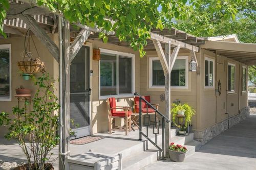 6913 Apache Trl, Yucca Valley, CA, 92284-2610 | Card Image