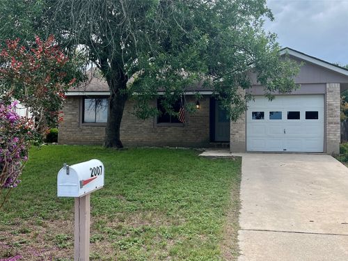 2007 Castle Gate Cir, San Marcos, TX, 78666-2219 | Card Image