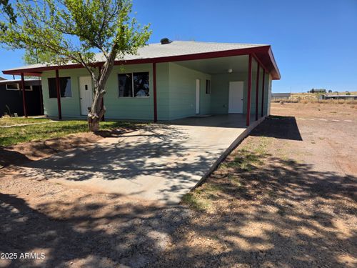 610 S 11th Pl W, Saint Johns, AZ, 85936-4529 | Card Image