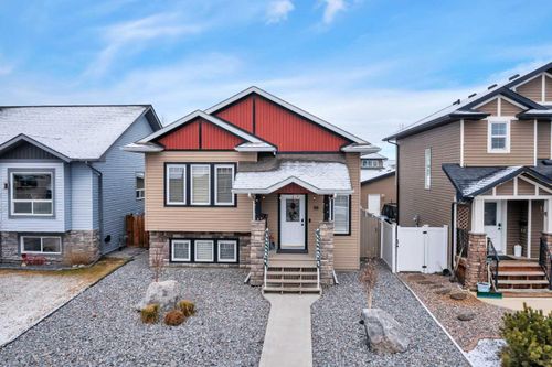 {{alt}} | Card Image