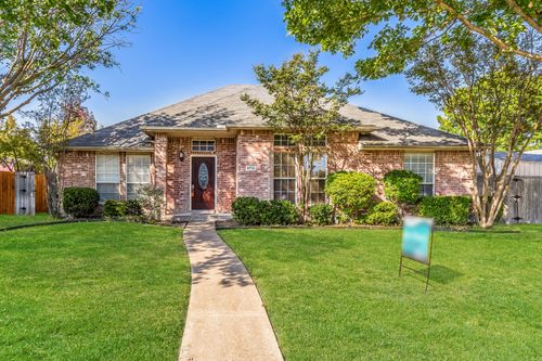 8713 Briarcrest Dr, Rowlett, TX, 75089-8608 | Card Image