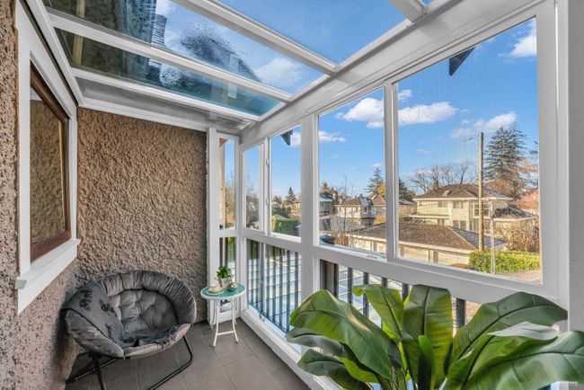 5337 Larch Street, House other with 6 bedrooms, 6 bathrooms and 3 parking in Vancouver BC | Image 11