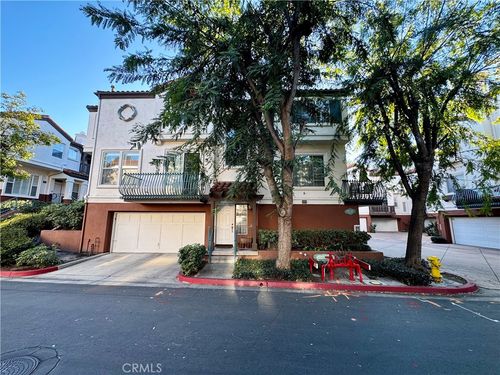 2920 Player Ln, Tustin, CA, 92782-1530 | Card Image