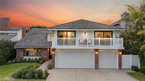 16581 Graham St, Huntington Beach, CA, 92649-3732 | Card Image