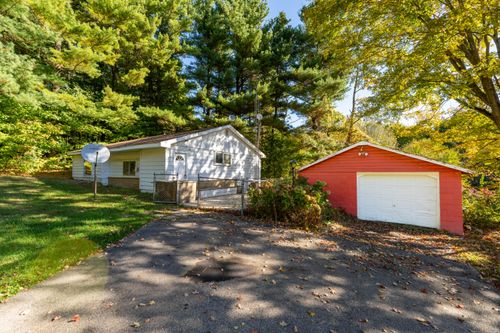 73255 26th St, Lawton, MI, 49065-9628 | Card Image