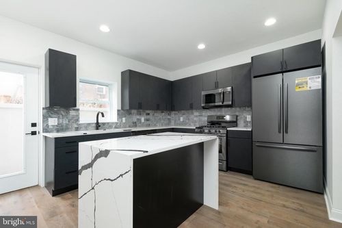 1830 Montrose St, PHILADELPHIA, PA, 19146-2627 | Card Image