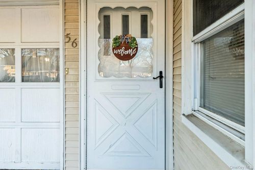 56 Jester Ln, Levittown, NY, 11756-5218 | Card Image