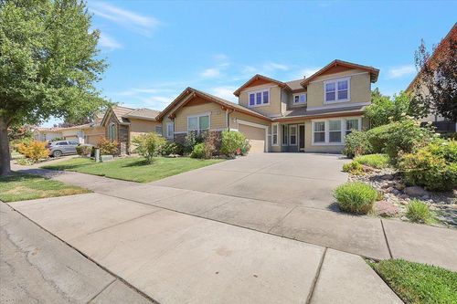 5018 Crest Drive, Sacramento, CA, 95835 | Card Image