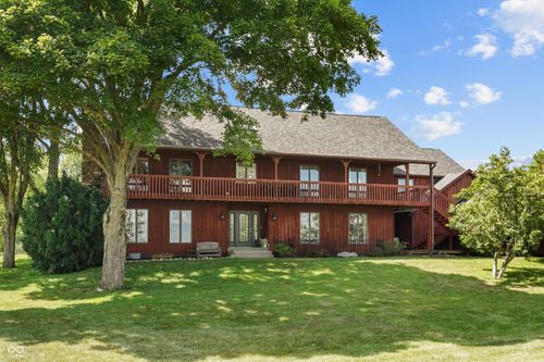 10400 E Edgewater Rd, Albany, IN, 47320-9742 | Card Image