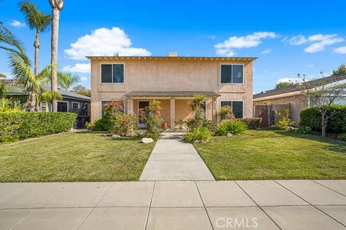 3328 California Ave, Signal Hill, CA, 90755-4606 | Card Image