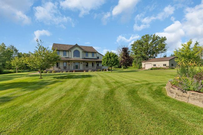 824 Main St W, House other with 4 bedrooms, 4 bathrooms and null parking in Saint Stephen MN | Image 51