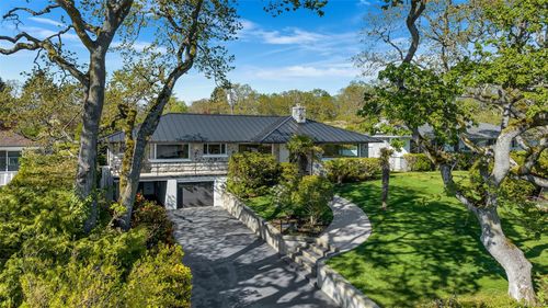 2262 Lansdowne Rd, Oak Bay, BC, V8P1B8 | Card Image