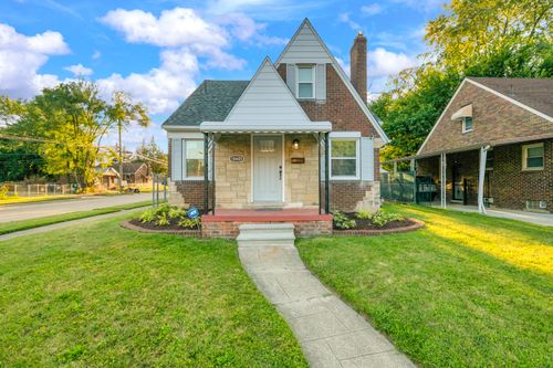 18601 Saint Marys St, Detroit, MI, 48235-2947 | Card Image