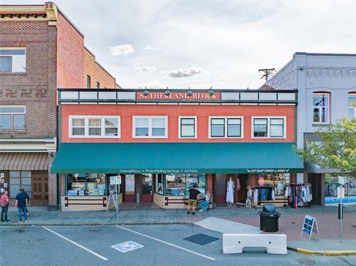 {{alt}} | Card Image