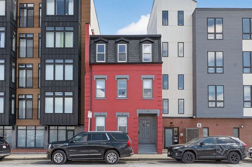 528 Dorchester Ave, Boston, MA, 02127-7454 | Card Image